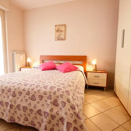 アパート Poseidon 4 - *