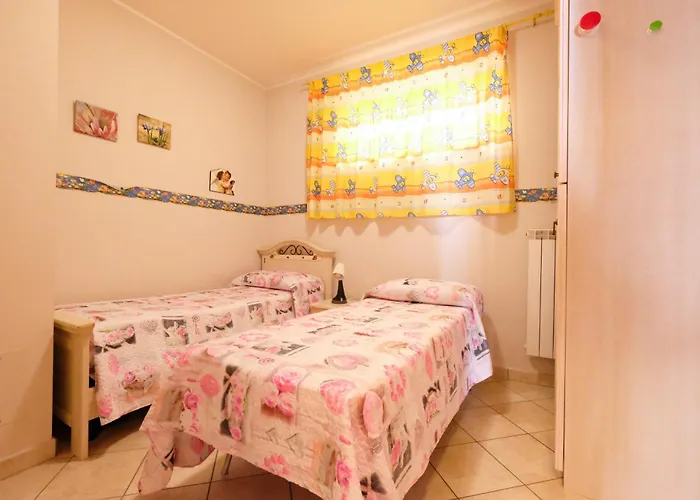 Poseidon 4 - アパート *